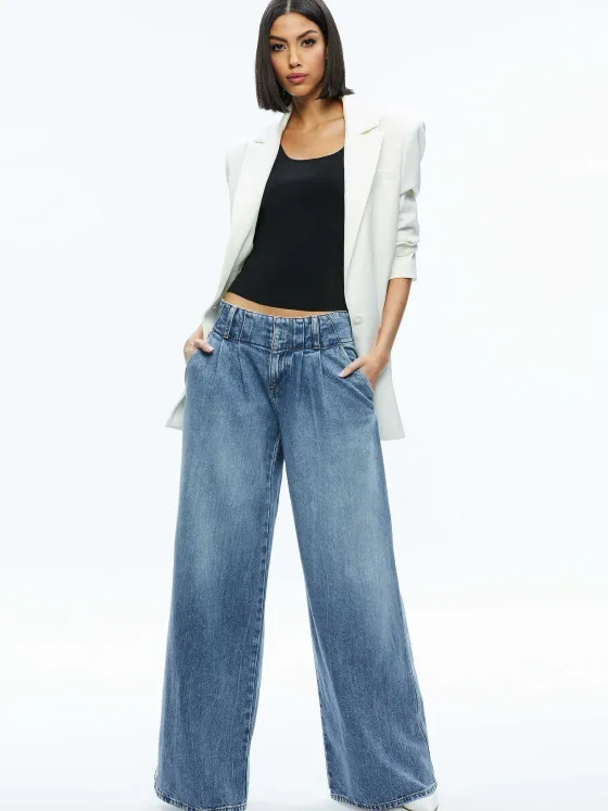 Women Alice and Olivia Colley Oversized Blazer